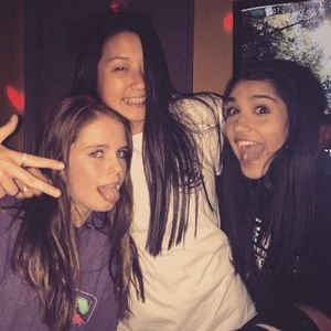 Meet your Posher, Neusha